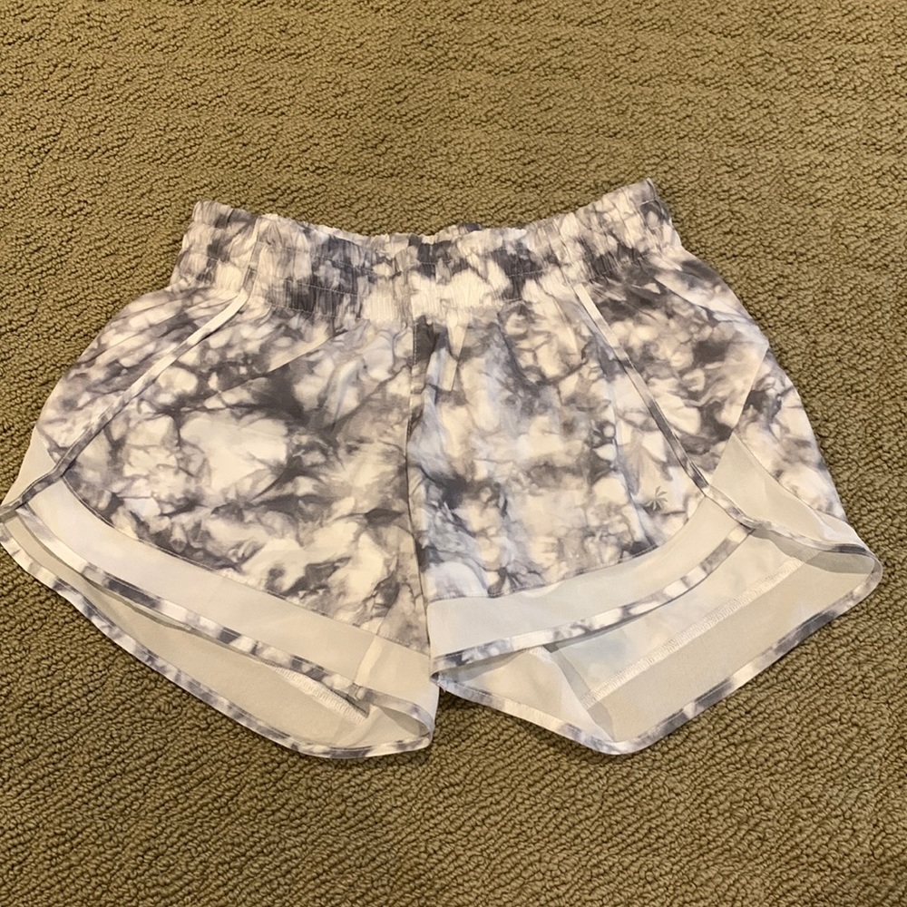 Athleta Mesh Racer Run Shorts 4”
